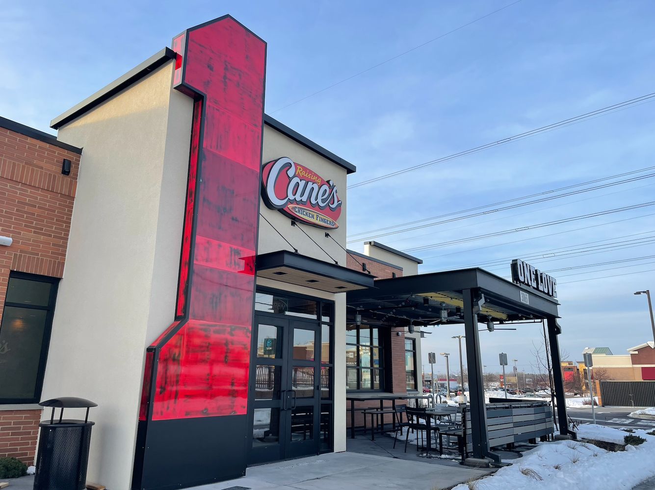 Raising Cane's Chicken Fingers: 3065 White Bear Ave N, Maplewood, MN 55109